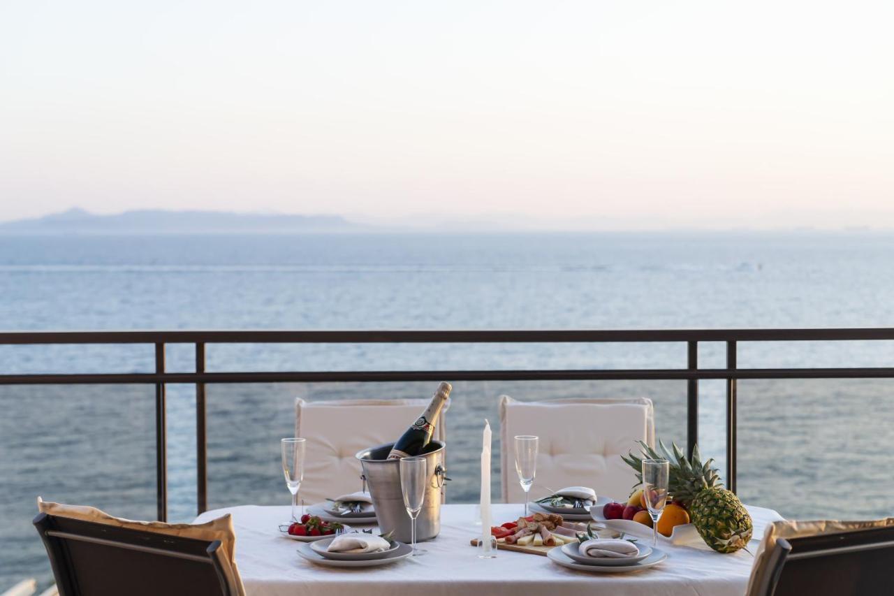 Blue Dreams - Spectacular Sea View Apartment In أثينا المظهر الخارجي الصورة